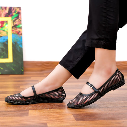 BALLET BLACK